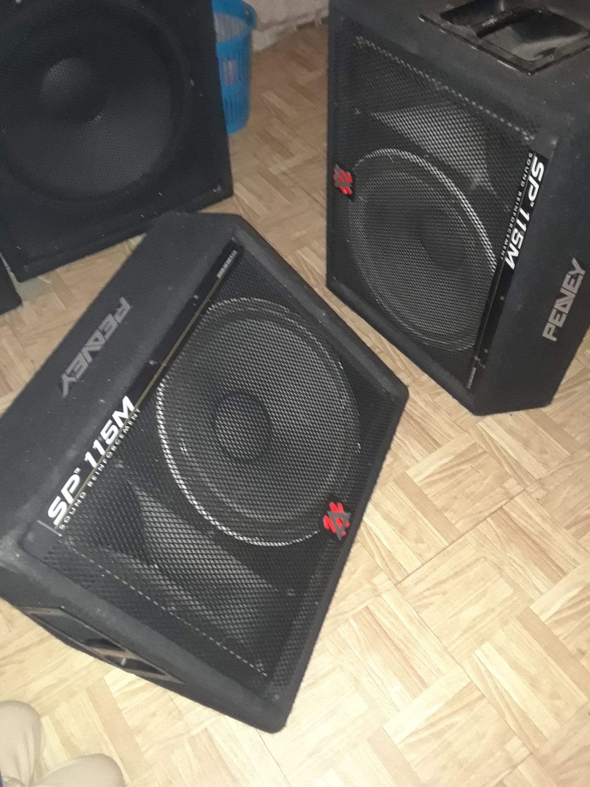 Brand peavey SP115M