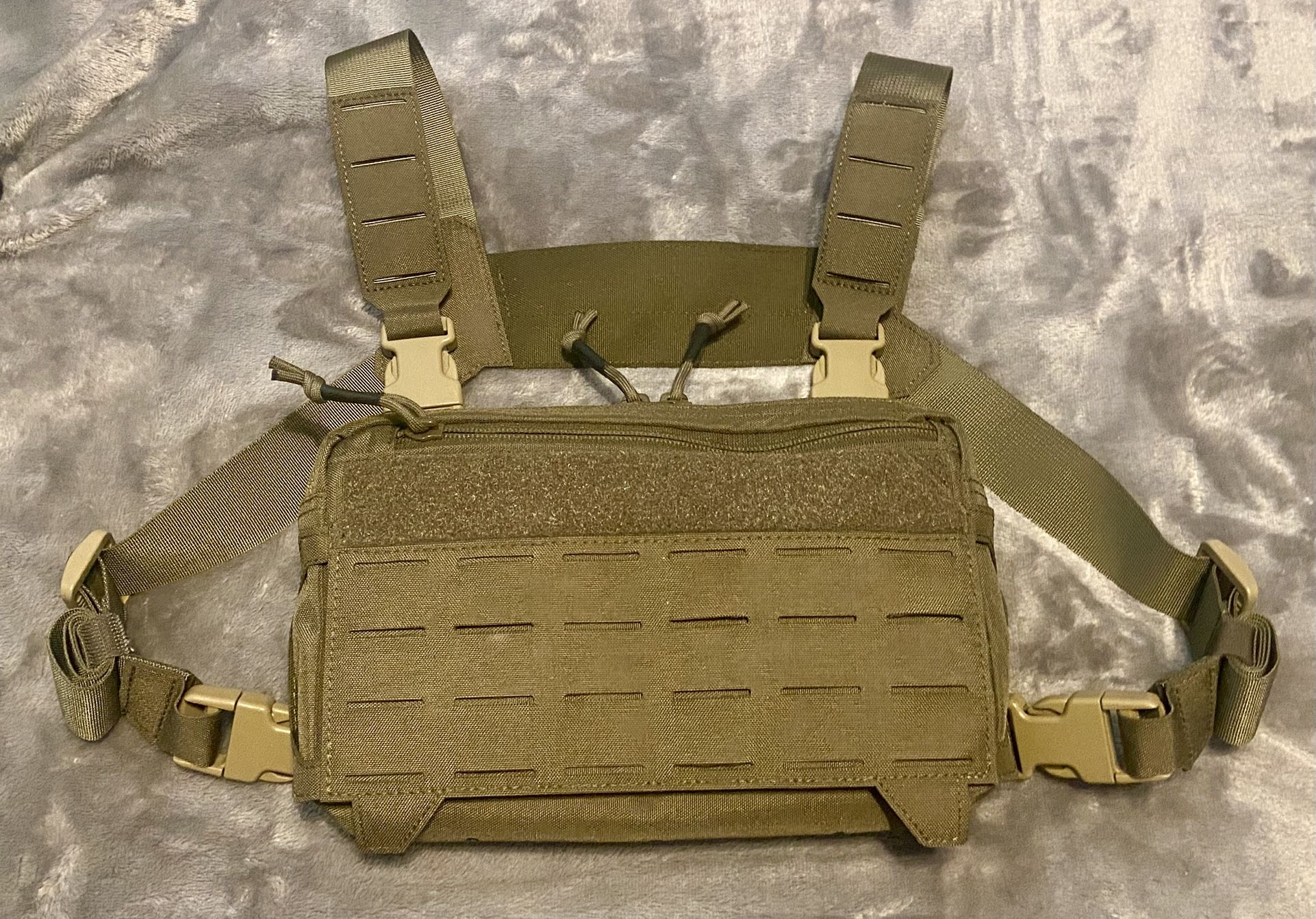 Low Profile MOLLE Chest Rig