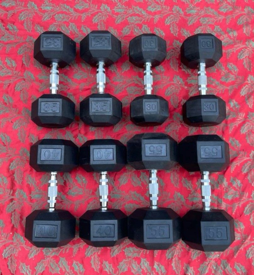 SET OF RUBBER DUMBBELLS (PAIRS OF) : 30s 35s 40s 55s = $420 ** Will Sell Individually
••••• 10s 20s 25s 45s 50s 60s Also Available