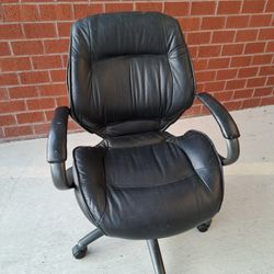 Larger, Wider, Office Desk Chair