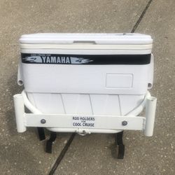 IGLOO Cooler With Rack And 2 Rod Holders For WaveRunner