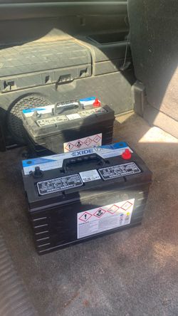 Deep cycle heavy duty batteries