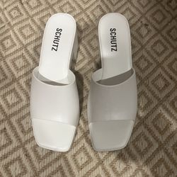 Schutz White Heeled Slippers/Sandals size 9.5