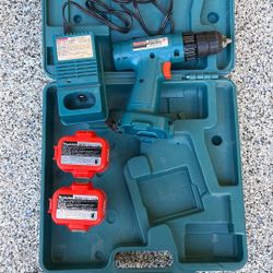 Makita 6222D Cordless Drill