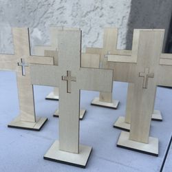 8 Decor Crosses 