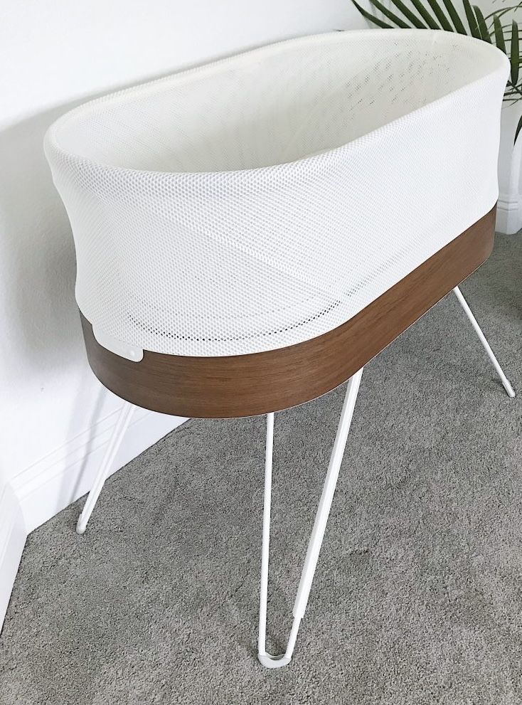 Snoo Bassinet with Sleep Sacks, Fitted Sheets, and Risers
