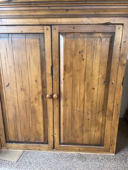 Solid Wood Hutch