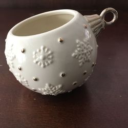 Vintage Lenox Winter Snowflake Decoration   