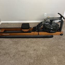 Water rowing machine