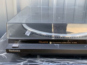 Technics Turntable