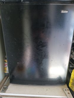 Mini fridge