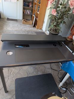 🖥️ HEAVY-DUTY GAMING & COMPUTER DESK W/ MONITOR SHELF & POWER STRIP — Only $30!