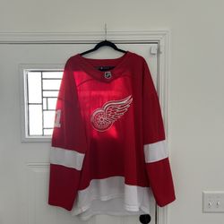 Detroit Red Wings Dennis Cholowski XL