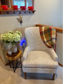 Pier 1 fabric riveted chair