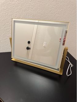 Lighted Makeup Mirror