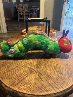Eric Carl The very hungry caterpillar