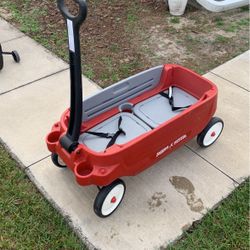 Radio Flyer Kids Wagon