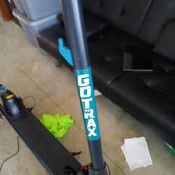 Scooter Brand-new Never Road Bought A Week Ago 