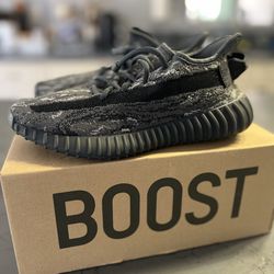 Adidas Yeezy Boost V2 MX Dark Salt (size 5.5)