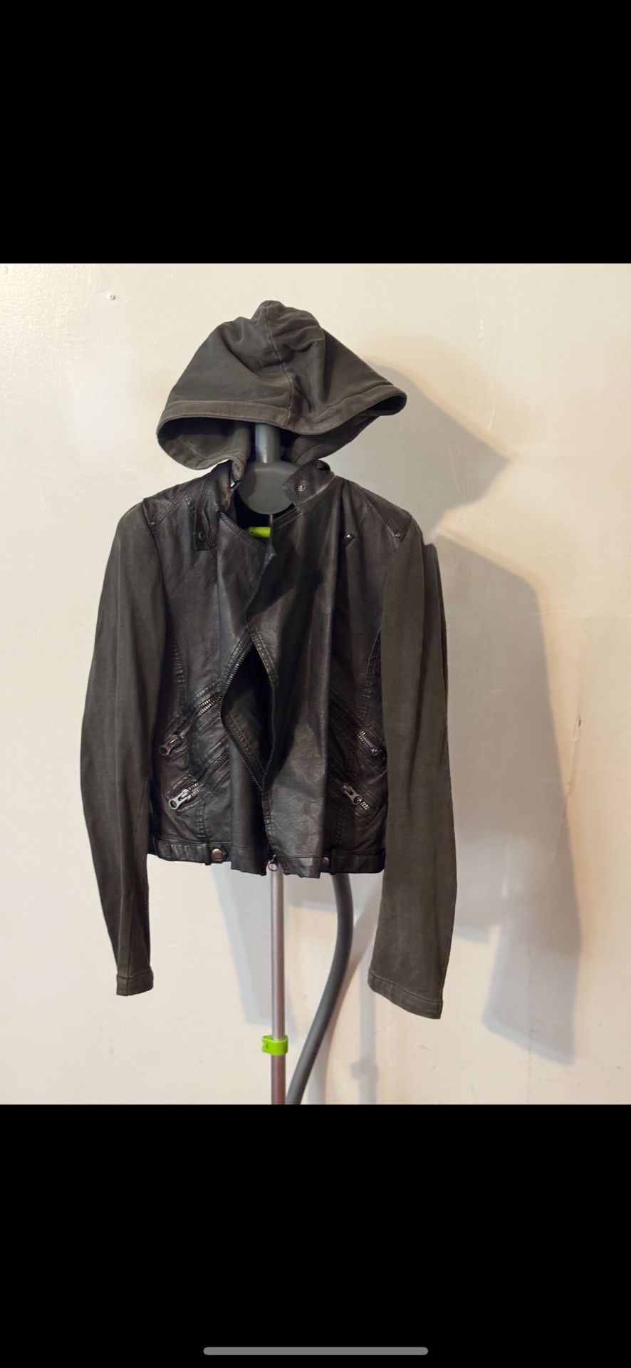 Title: Black Rivet Faux Leather and Knit Jacket with Hood (Size XL) Description: Add a unique edge to your wardrobe with this Black Rivet faux leath