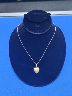 14kt YG Necklace with Heart Locket. (C-1) 20" ASK FOR RYAN. #(contact info removed)74