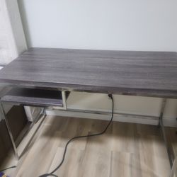 Table/Desk For Office Or Study, Stainless Steel Legs,  Elegant Style Excellent, Condition, Barely Use Like New, 47" x  24" x H 30,5" 