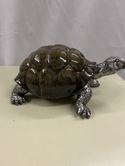 Lucky Torto size 8 inch x 5 inch