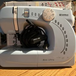 Sewing Machine Kenmore Mini Ultra