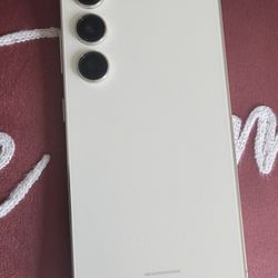 Samsung Galaxy S23 Like New And Unlocked