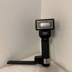 Vivitar 3900 Automatic thyristor flash with bracket