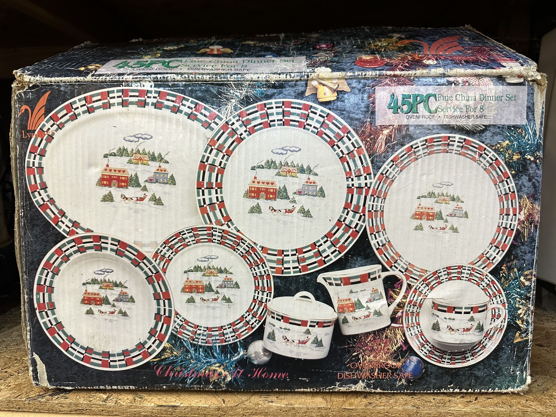 Lynns 45 Pieces Oven Proof Fine China Christmas Dinner Set