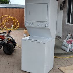 Stackable Washer Gas Dryer 