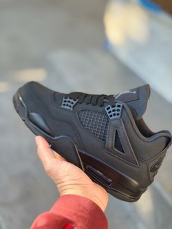Jordan 4 men  7.5.  8.5.  9.  9.5.   10.   11.