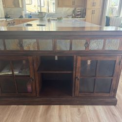 TV Stand/Entertainment Center 60”