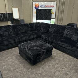 Large Deep Seated Black Sectional W/ Ottoman—- Choose You Size!! 