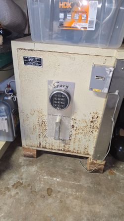 FREE  SAFE BOX