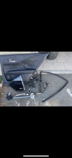 Honda Accord Vent Glass And Door Panel 