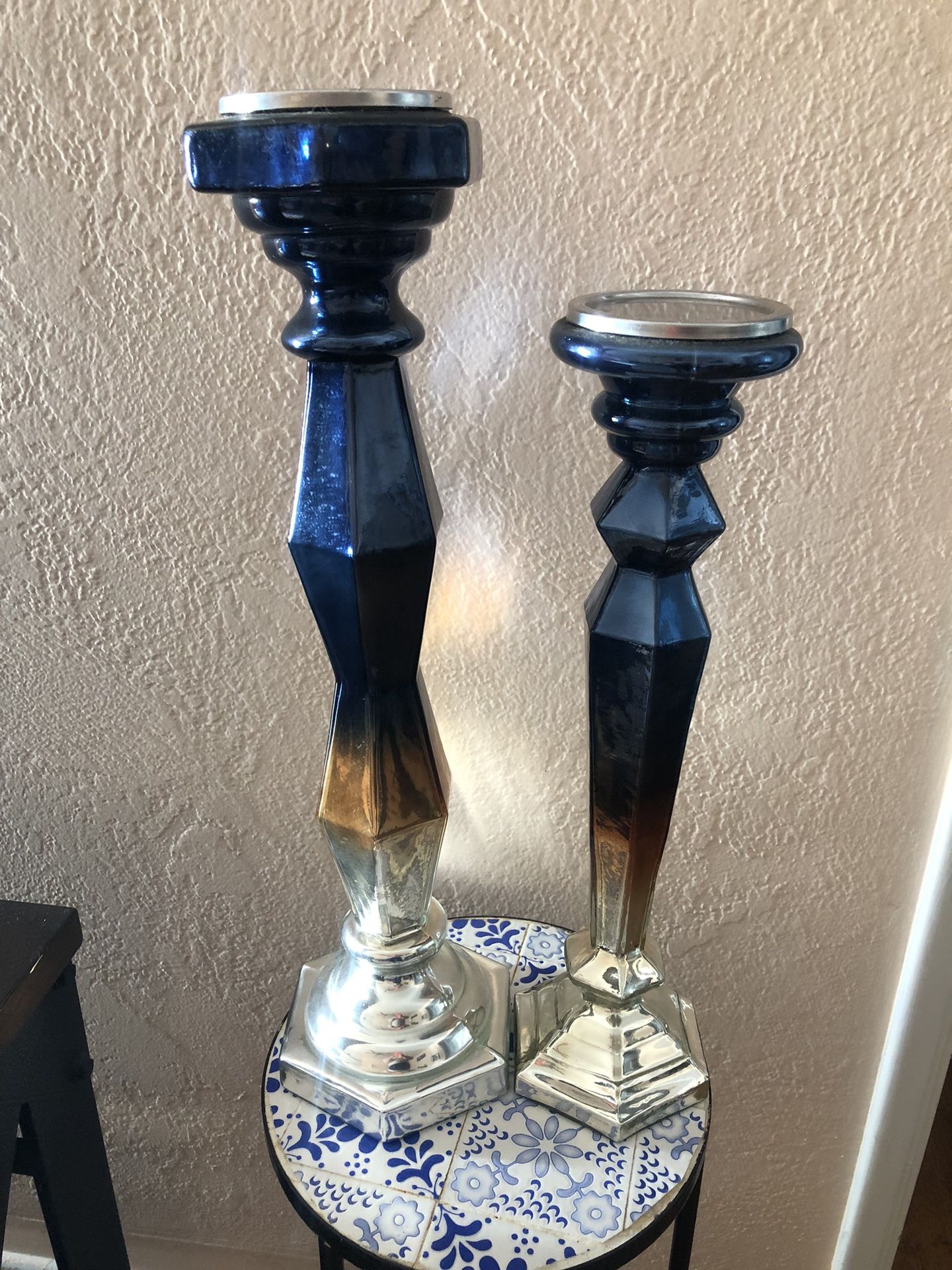 SET OF PILLAR CANDLE HOLDERS