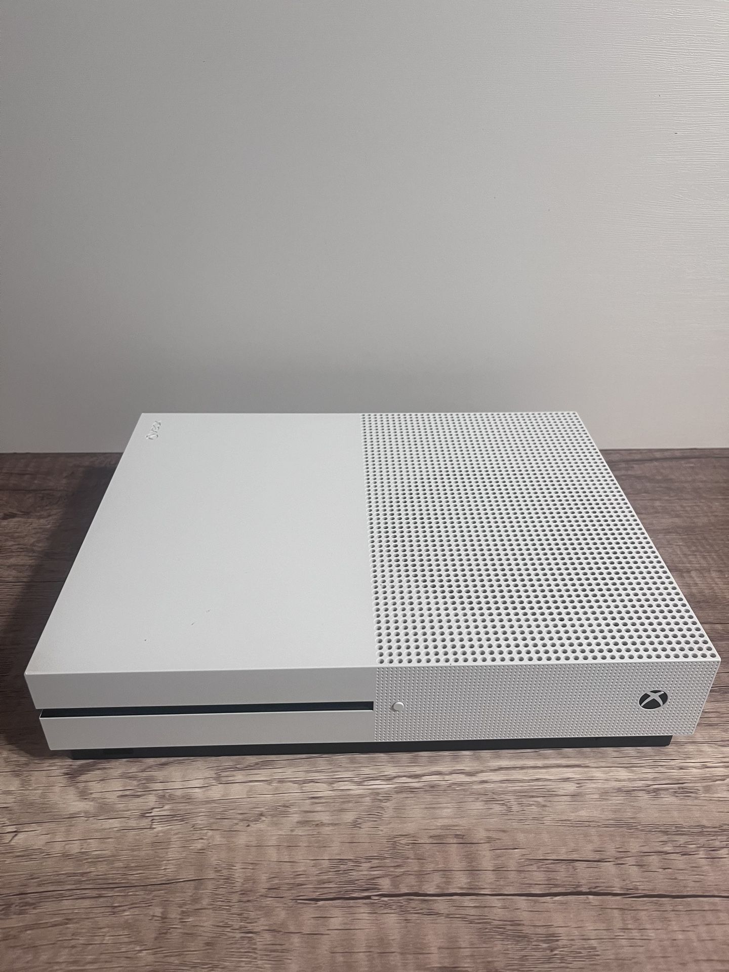 Xbox One S