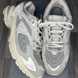 Light Grey Nb 725s