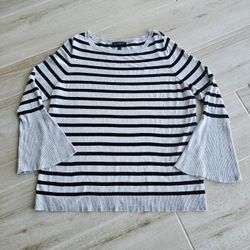 Lane Bryant Gray & Black Striped Bell Sleeve Sweater Size 14/16 EUC