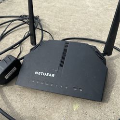 Netgear AC1200 WiFi Cable Modem Router