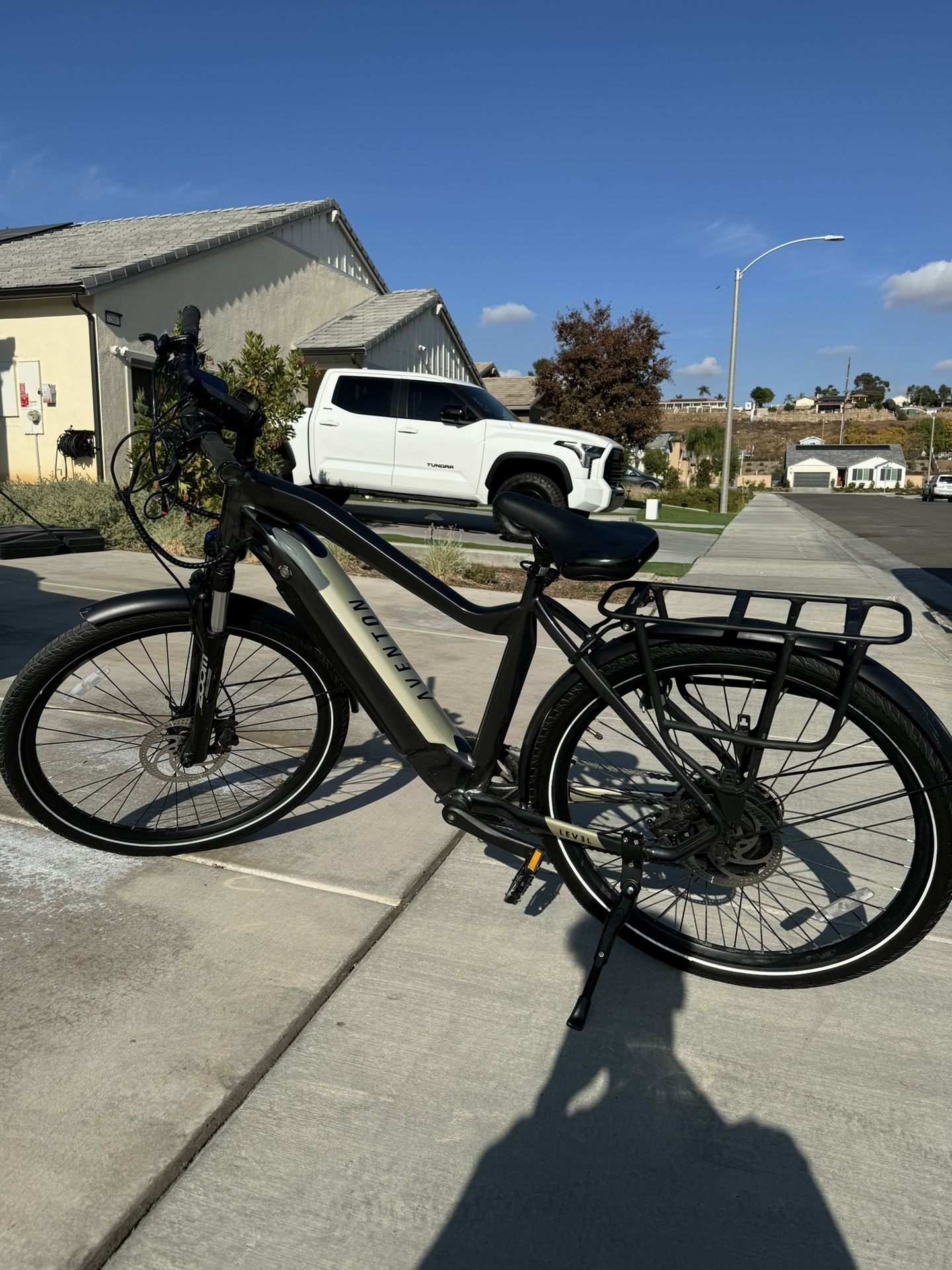 Aventon Level 3 E-Bike (large)
