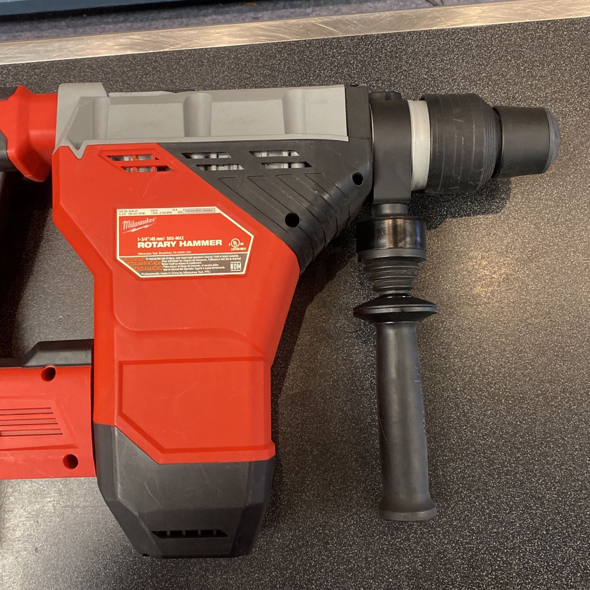 Milwaukee Roto-hammer