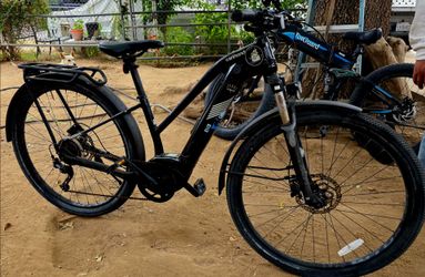 Cannondale Electric Bike with Rear Rack
