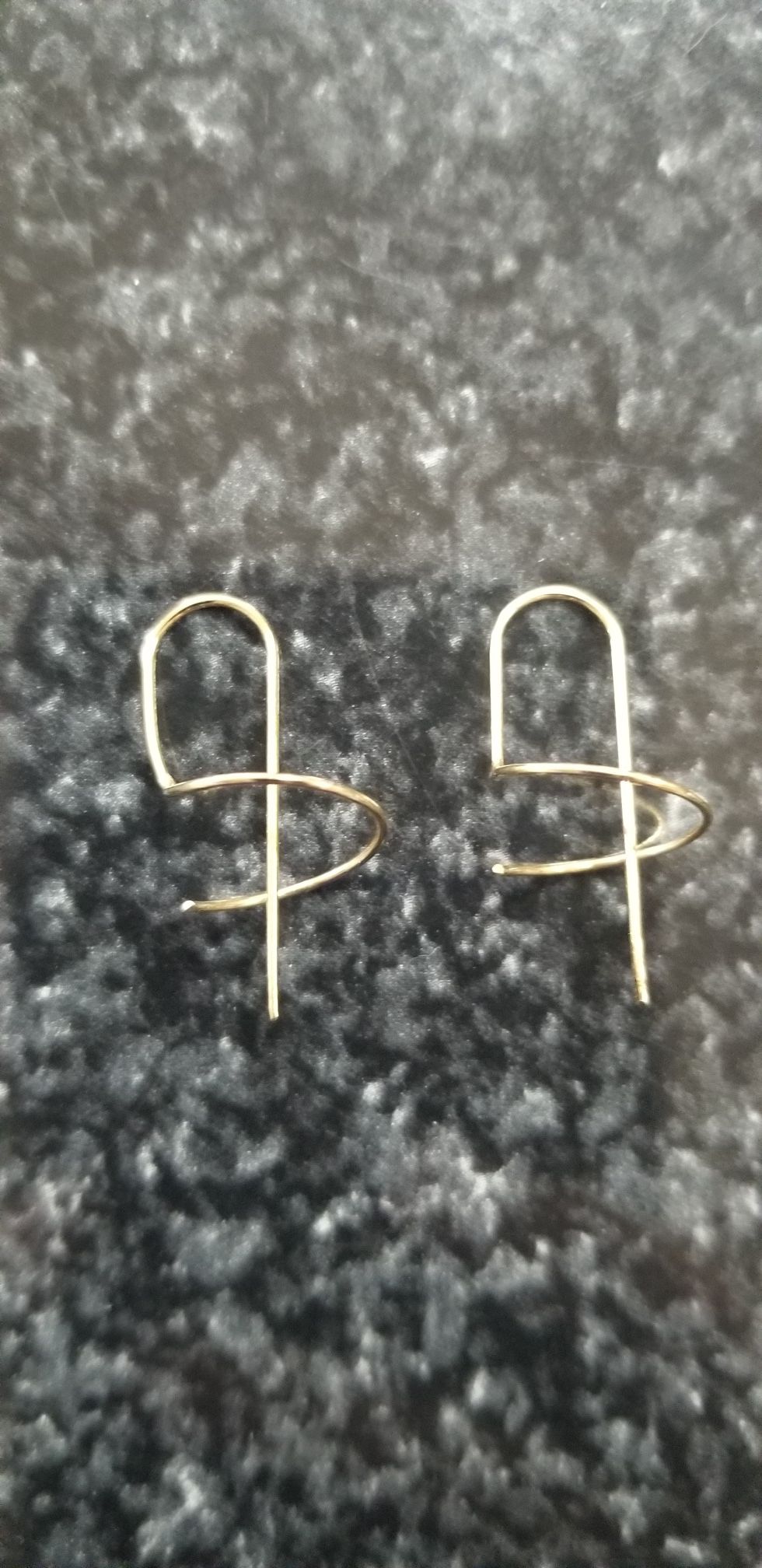 WIRE EARRINGS