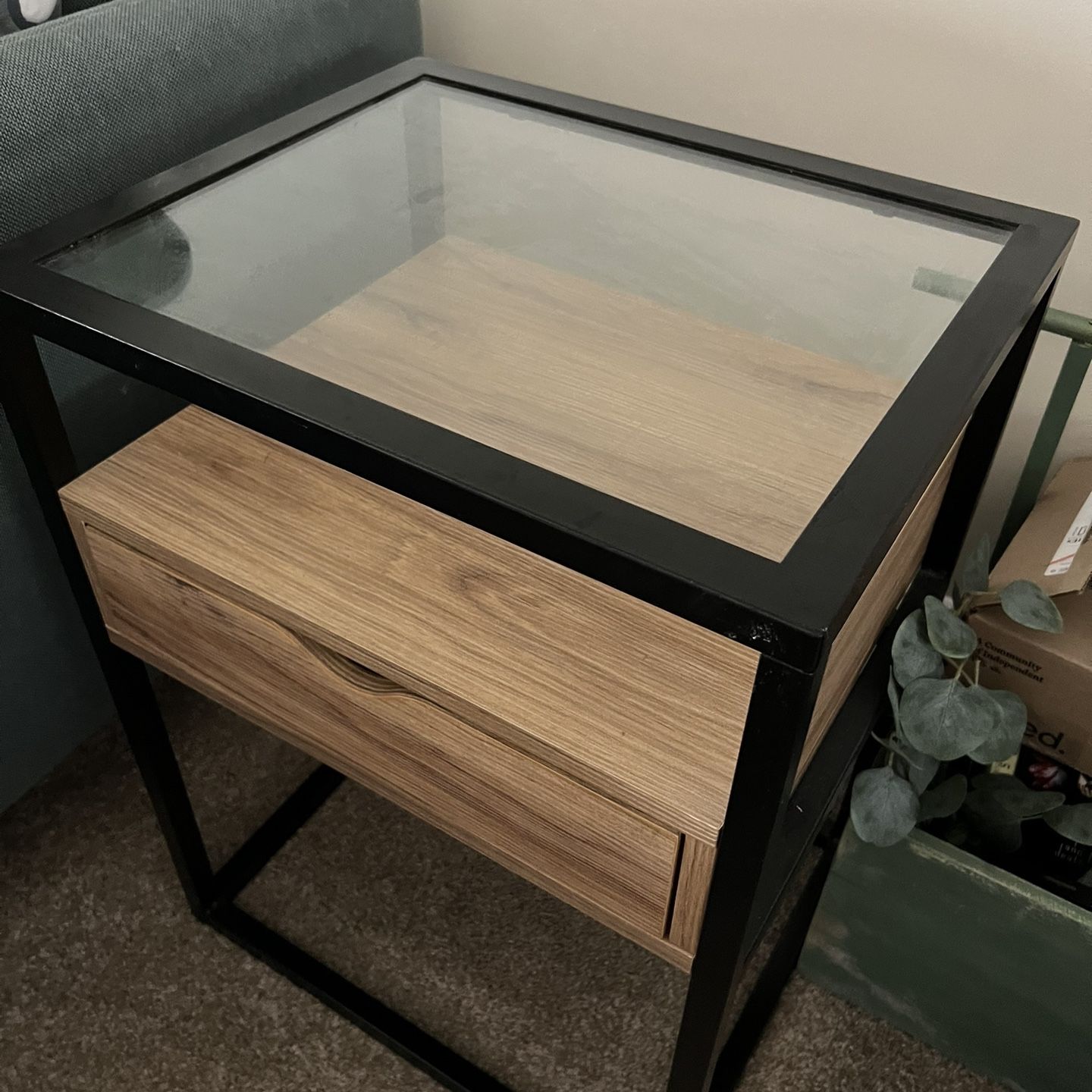 Ada mixed online material end table