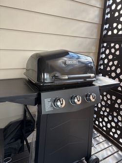 Dyna Glo Gas Grill 3 burner
