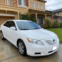 Toyota Camry-Excellent condition. Urgent for Sale 