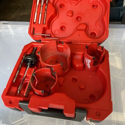Milwaukee Big Hawg Hole Cutter Saw Set.